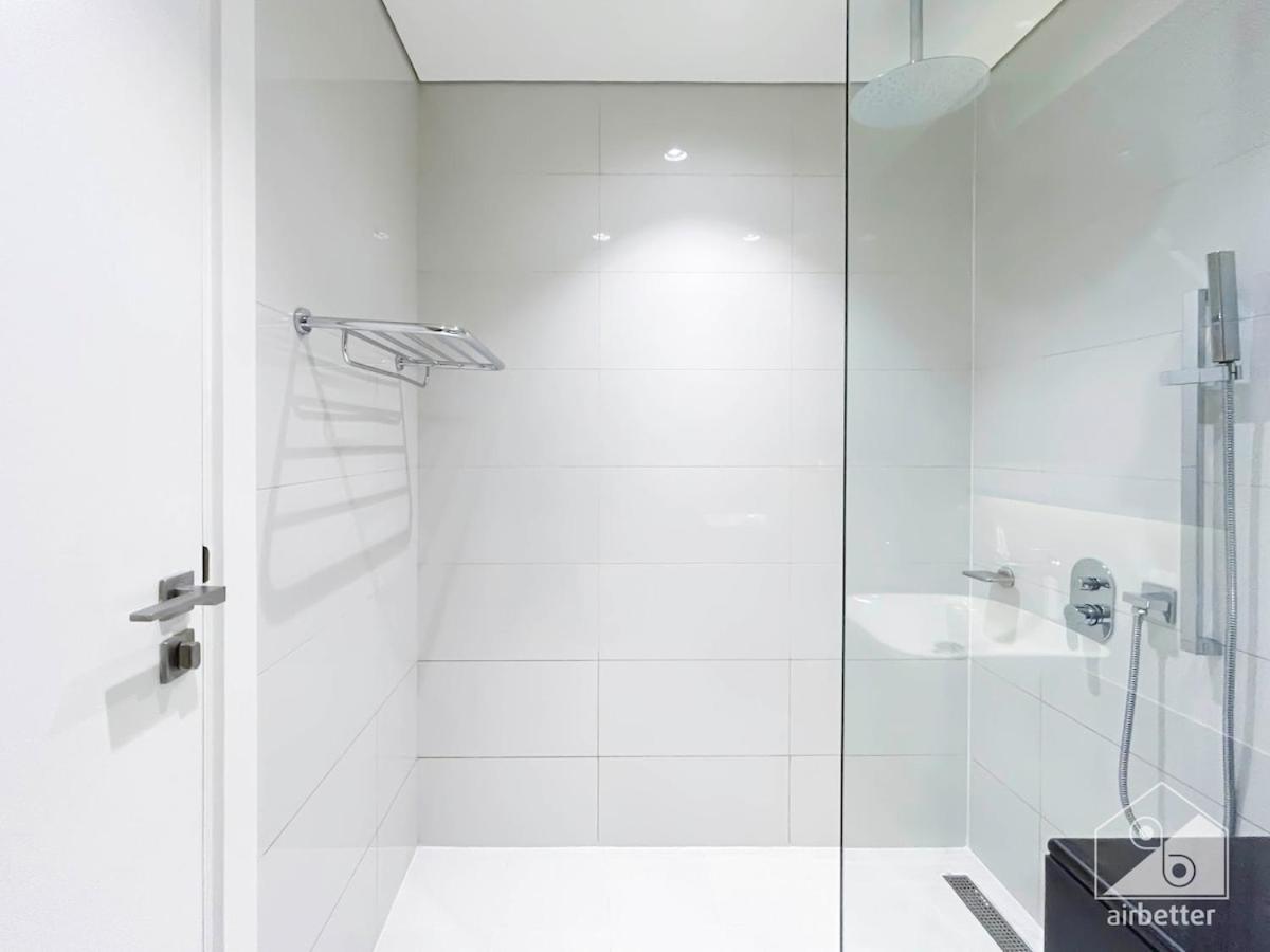 Luxury Stay At Damac Majestine With Balcony & Views 두바이 외부 사진