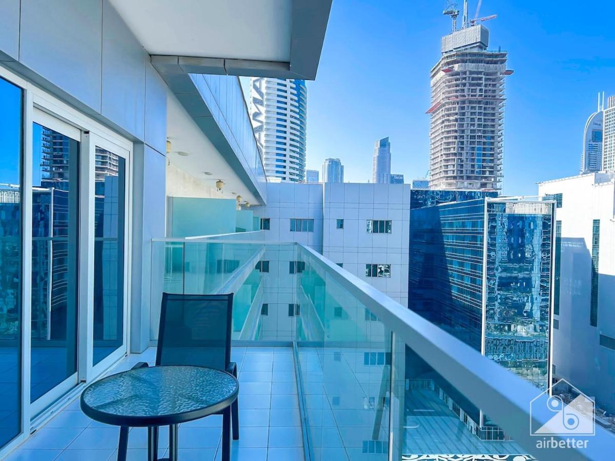 Luxury Stay At Damac Majestine With Balcony & Views 두바이 외부 사진