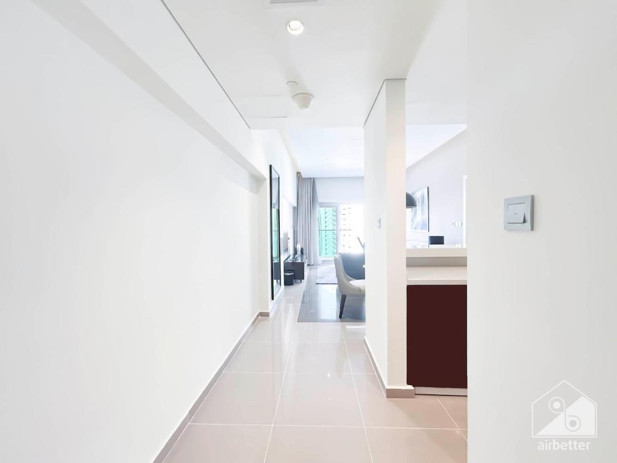 Luxury Stay At Damac Majestine With Balcony & Views 두바이 외부 사진